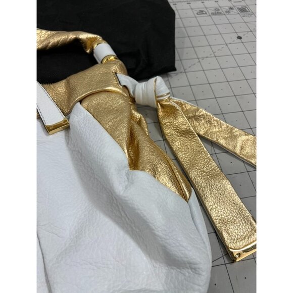 B. Makowsky White & Gold Leather Hobo Bag Dust Bag Animal Print Lining excellent - Picture 2 of 10